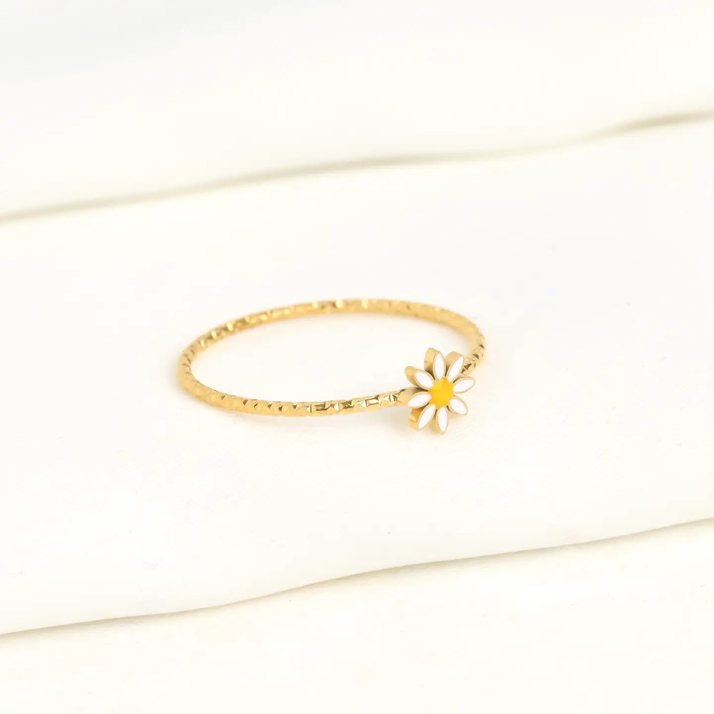 Minimalist Daisy Ring * PE ORDER