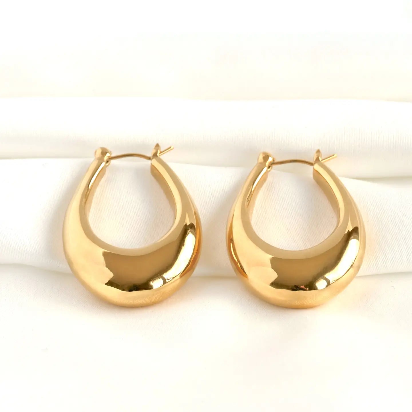 Chunky Oval Hoops